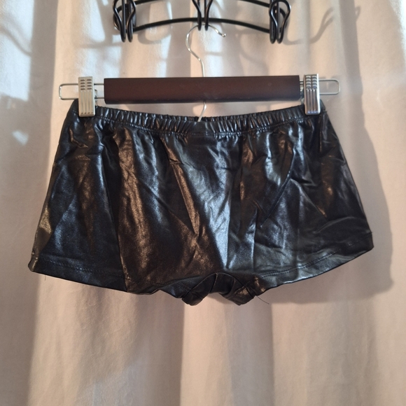 Spirit Black High Waist Shorts - Picture 4 of 5